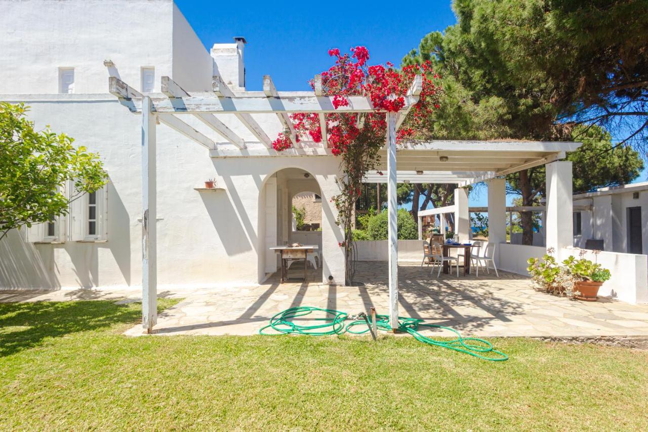 "Nirvana Seaside" By The Beach Nea Makri Exterior photo